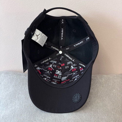 Jordan hat new, black, one size