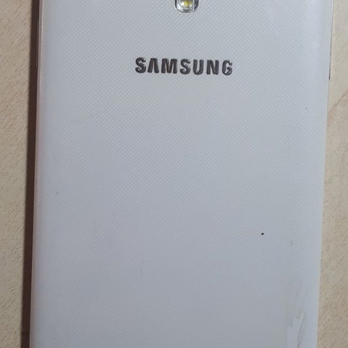 Samsung Galaxy S4 GT-I9505 used with broken screen for parts