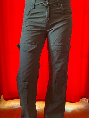 Bershka women's khaki cargo trousers straight leg medium like new