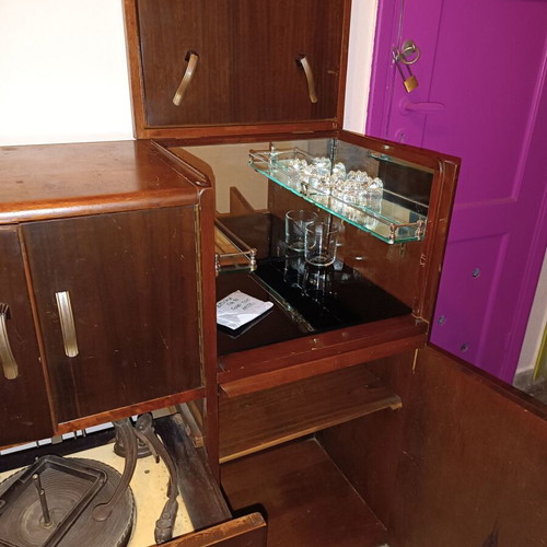 Aristone Radio co. music station used with radio and turntable