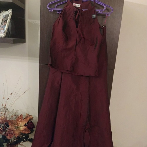 Taft set GRAMA new, size M, satin silk burgundy color