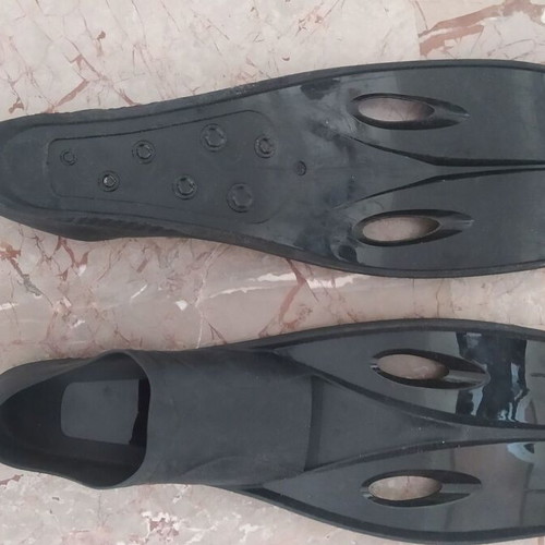 Black Swimming Fins like new, size 43-44