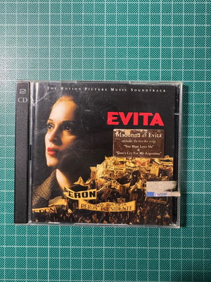 Evita soundtrack CD like new, 2 CDs