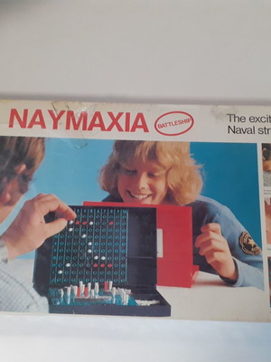 MB Battleship board game 1975, sealed