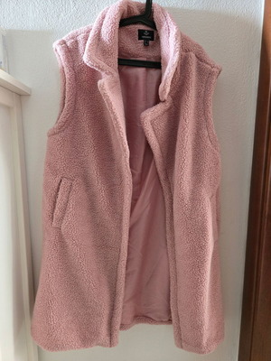 Vest like new, pink, size L