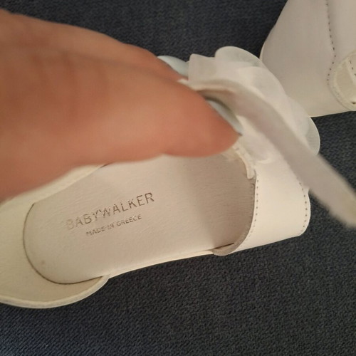 Babywalker baptism shoes size 19 like new