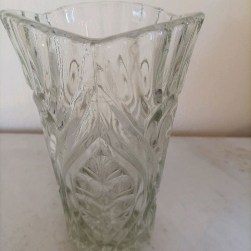 Crystal vase like new, very nice