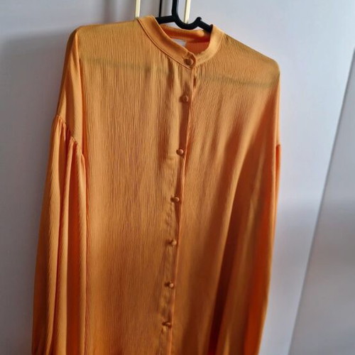 La Chaine shirt like new, orange, one size