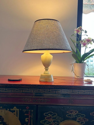Alabaster table lamp like new, soft green gray color