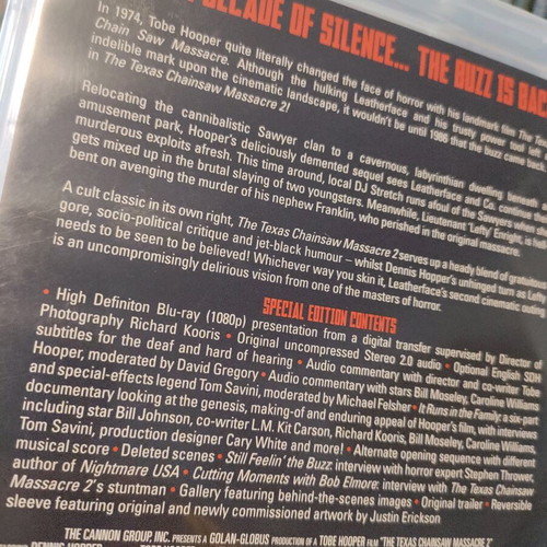 The Texas Chainsaw Massacre 2 Blu-Ray like new