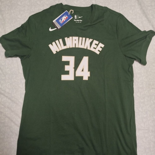 Milwaukee Bucks Antetokounmpo #34 T-shirt new, size XL