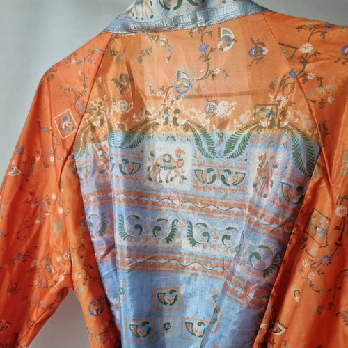 Indian robe like new, probable silk, ethnic pattern