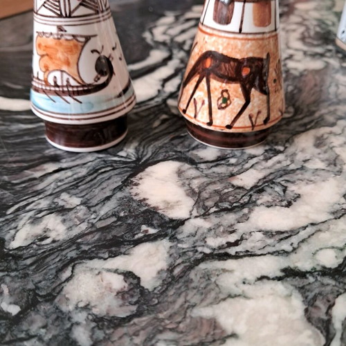 Vintage Roditiko salt and pepper shaker like new, hand-painted
