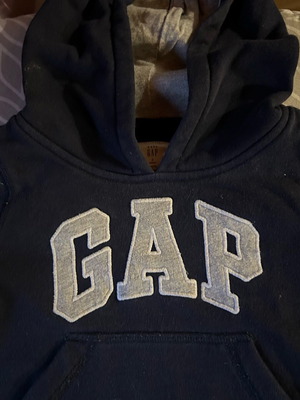 Branded baby sweatshirts used, pack of 2 for 2-year-old boy