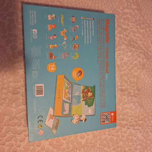 Magnetic Animal Construction Game like new, 58 pieces