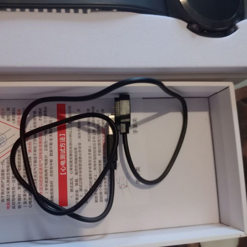 Smartwatch E800 like new with ROSH sensor and multiple functions