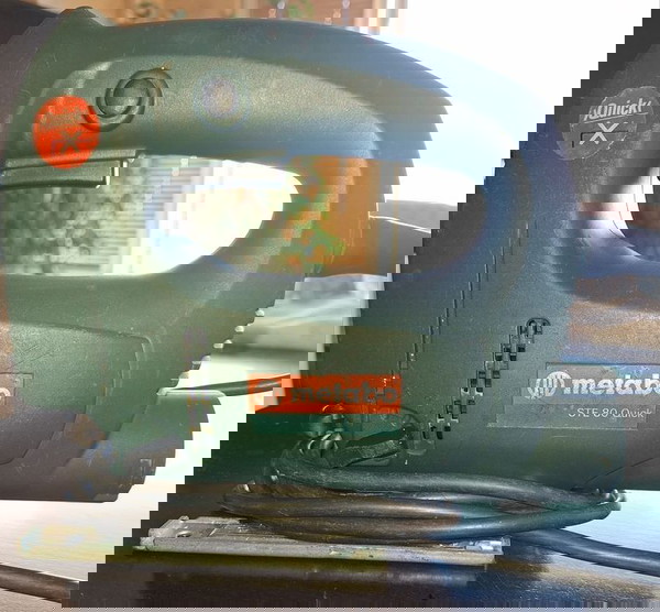 Προβολοειδής κατακόρυφος πρίονας METABO STEB 80 Quick