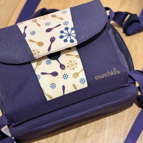 Munchkin Travel Booster Seat used, portable and stable