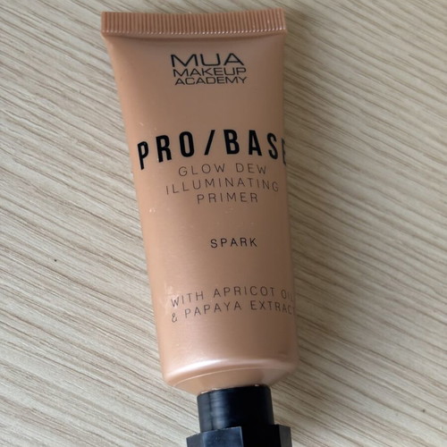 MUA Pro/Base Glow Dew Illuminating Primer Spark