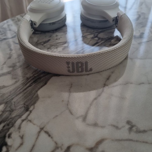 JBL headphones wireless used