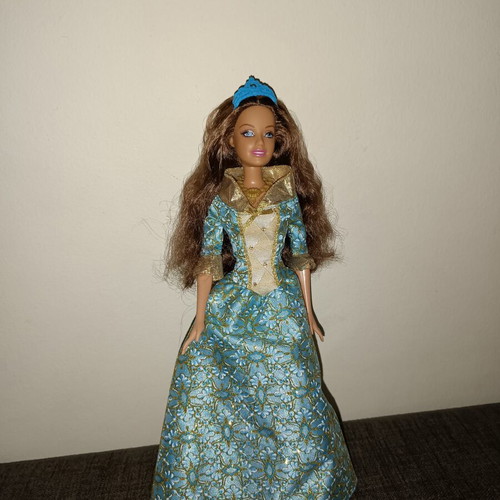 Barbie Masquerade Ball Princess 2007 used with original dress and accessories