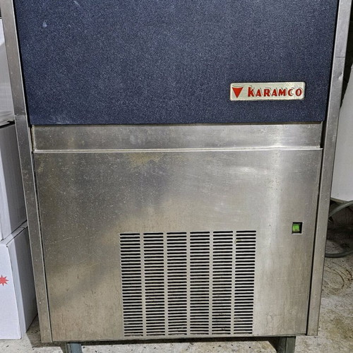 Karamco ice maker used, perfect operation, large bin