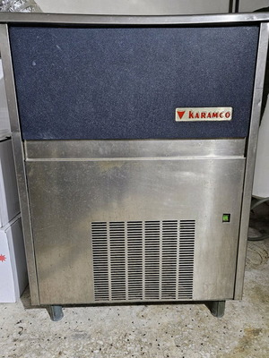 Karamco ice maker used, perfect operation, large bin