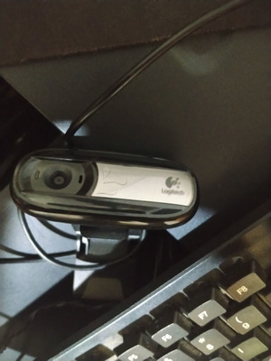 Vendo desktop computer with camera, 4 speakers and woofer