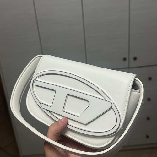Diesel handbag like new, white