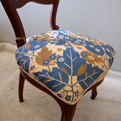 Solid walnut wood chair with upholstery like new condition