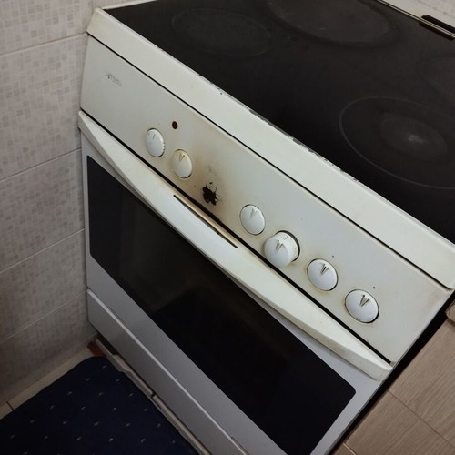 Pitsos kitchen used, fully functional