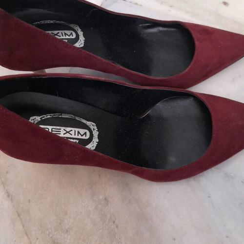 Dexim pumps used, burgundy with rhinestones, size 38