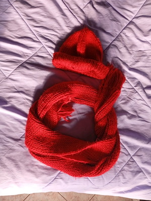 Σετ κασκόλ και σκουφός χειροποίητο μεταχειρισμένο, κόκκινο