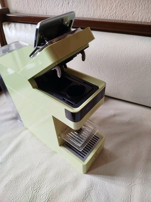 Illy coffee maker like new