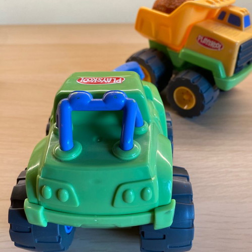 Playskool toy cars used, pack of two with retractable cord