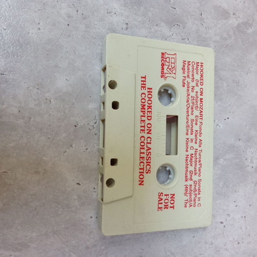 Eikones Hooked On Classics Collection cassette tape used, 1980s