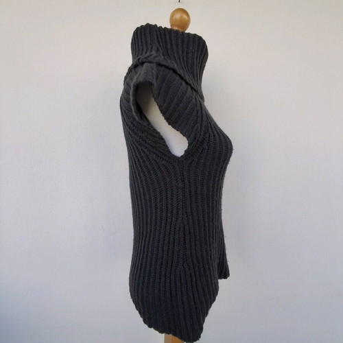 More&More sleeveless sweater used, size L, black