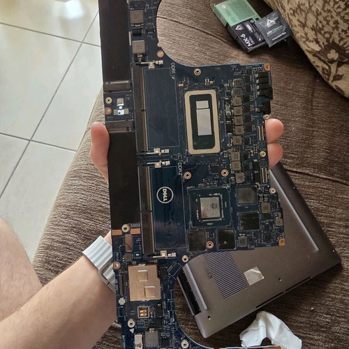 Dell Precision 5570 μητρική πλακέτα μεταχειρισμένη με Intel i7-12800 και RTX A1000