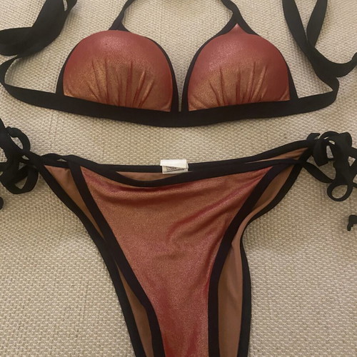 Bluepoint bronze bikini used, small to medium size, red