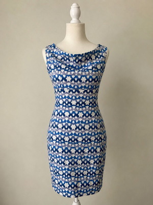 BSB Collection Star Print bodycon φόρεμα σαν καινούργιο, midi, ώμοι που πέφτουν