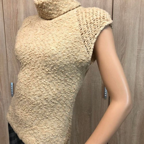 RANNIA Sleeveless Turtleneck Sweater used, size S, beige