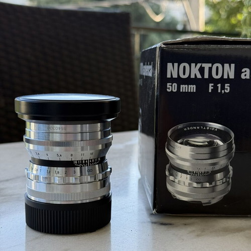 Voigtlander Nokton 50mm f/1.5 VM lens like new for Leica M system