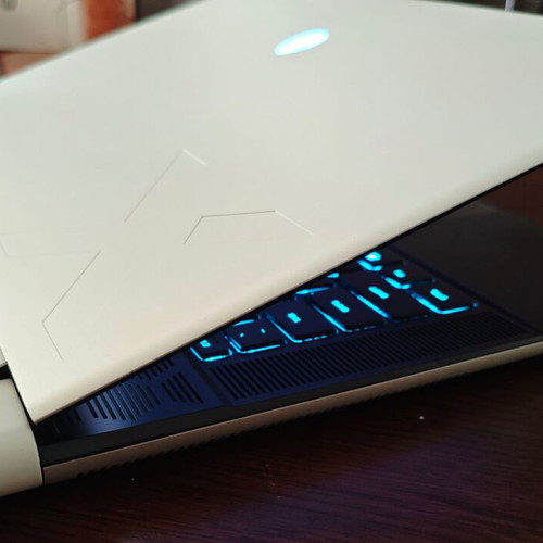 Dell Alienware x16 R1 16" QHD+ 240Hz gaming laptop, Intel Core i9, RTX 4080