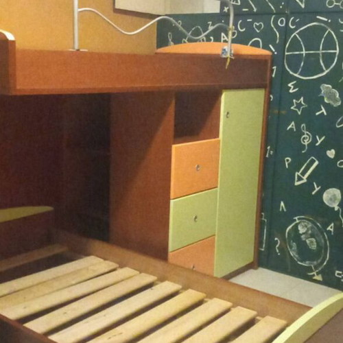 Children's bunk bed