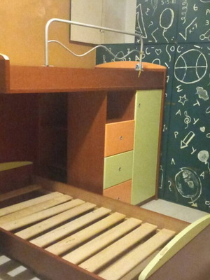 Children's bunk bed