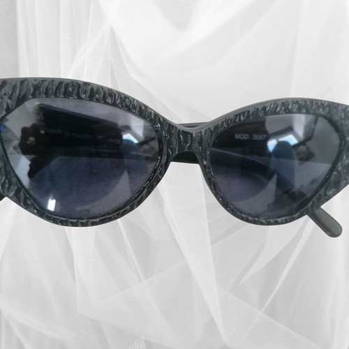 Vogart by Police Vintage Catseye Sunglasses Used Black Model 3087