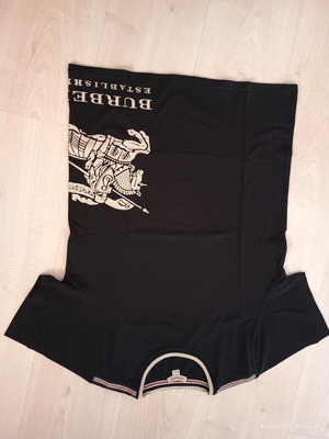 Burberry T-shirt unisex like new, black, sizes S and M
