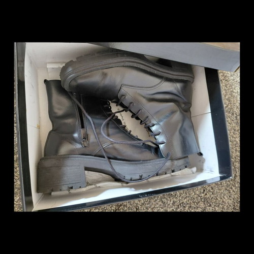 Fratelli Petridi leather black ankle boots like new, size 36-37
