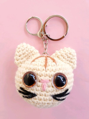 Keychain Charm Bag Cat Cream Amigurumi Knitted Handmade New