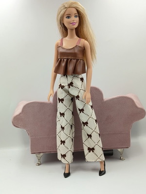 Doll Fashion Clothing Set like new